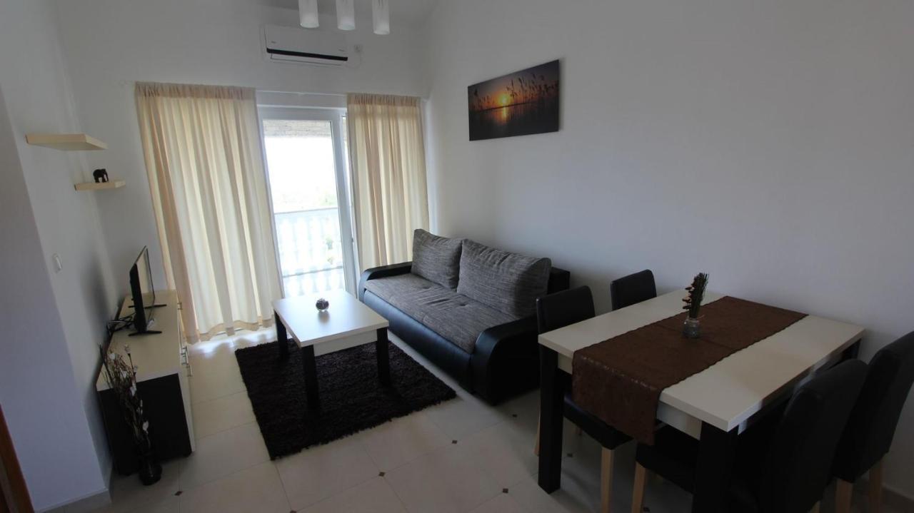 Apartments Jela Sveti Vid-Miholjice 外观 照片