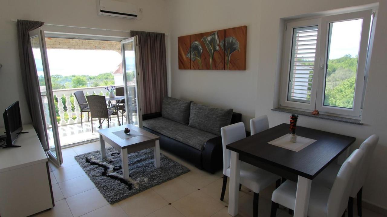 Apartments Jela Sveti Vid-Miholjice 外观 照片