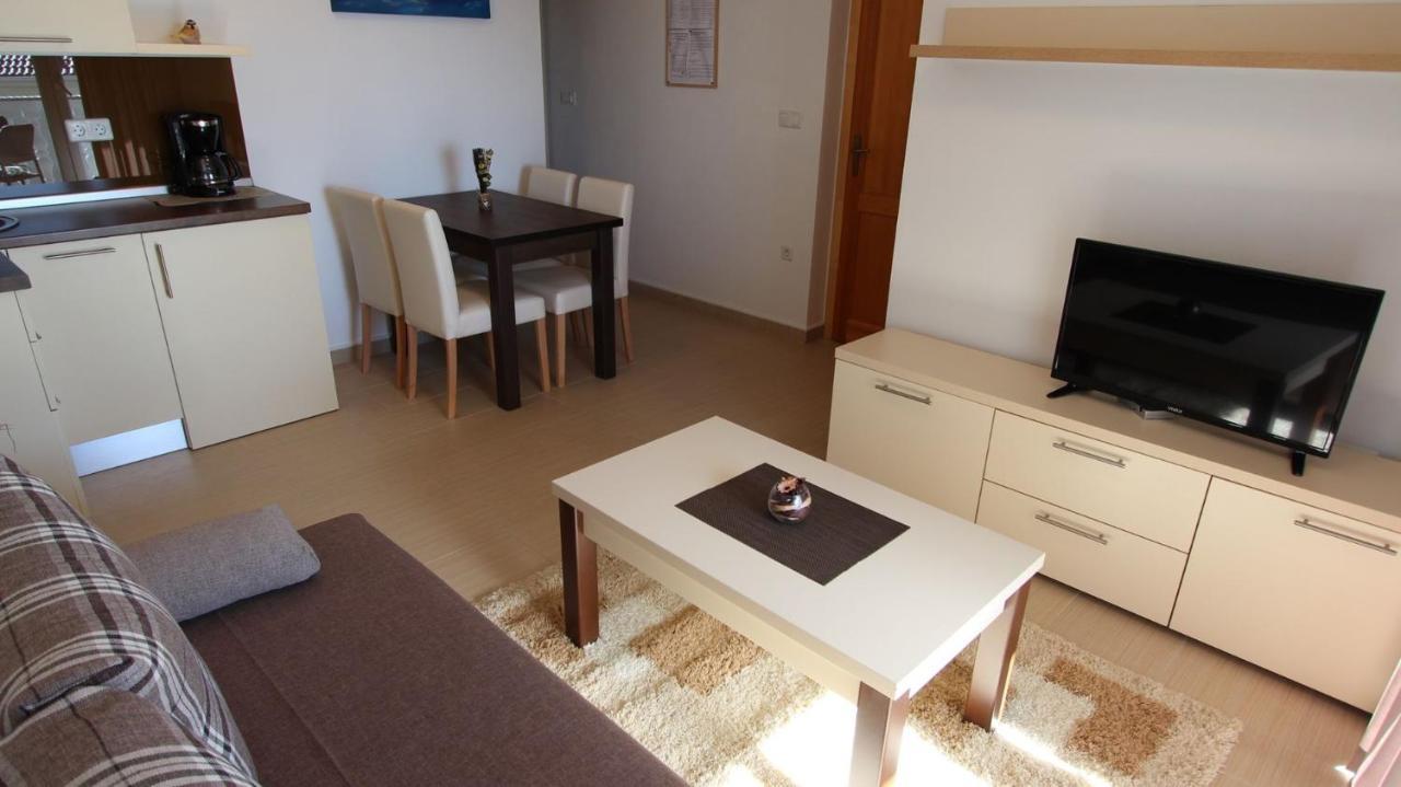 Apartments Jela Sveti Vid-Miholjice 外观 照片