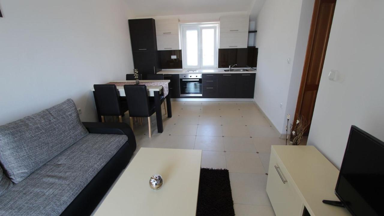 Apartments Jela Sveti Vid-Miholjice 外观 照片