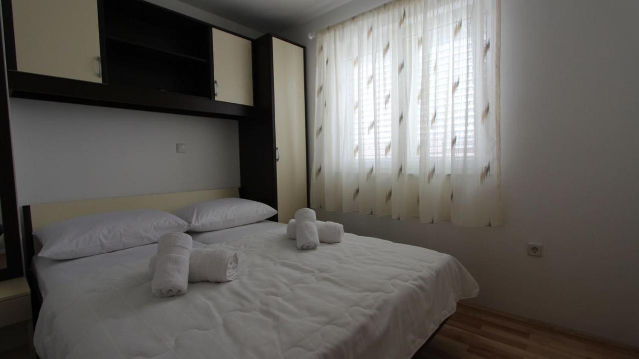 Apartments Jela Sveti Vid-Miholjice 外观 照片