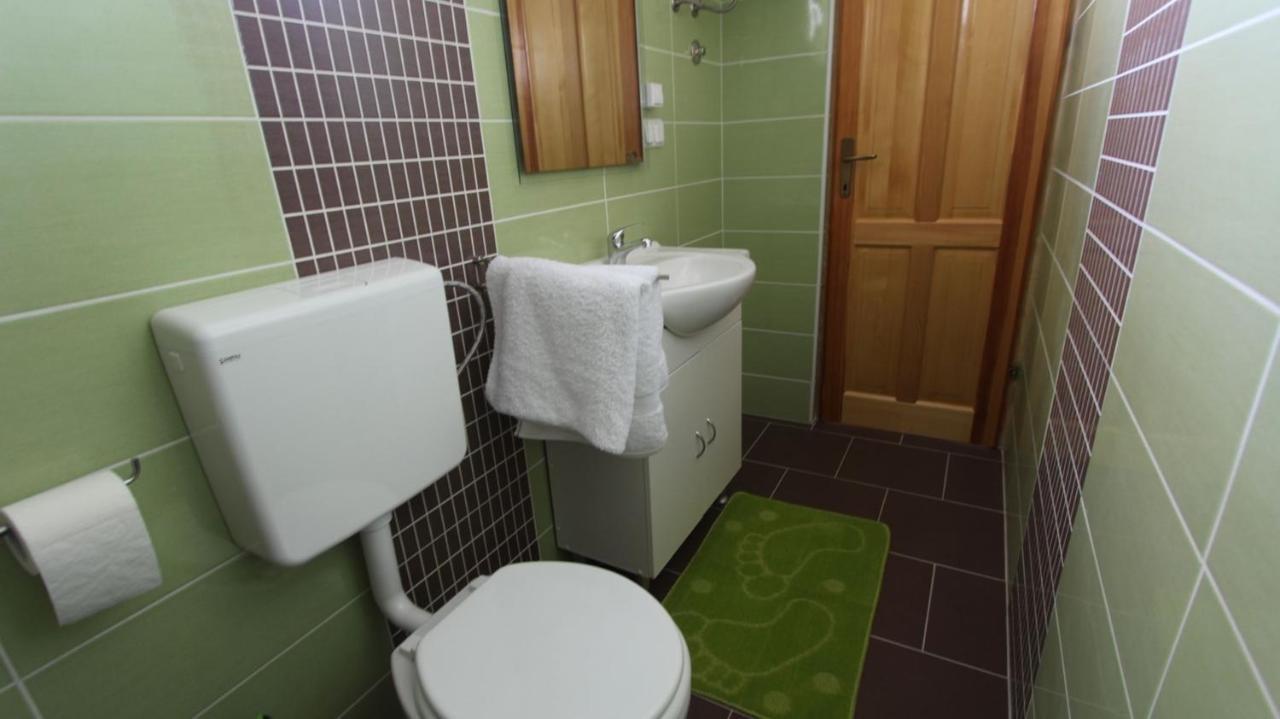Apartments Jela Sveti Vid-Miholjice 外观 照片