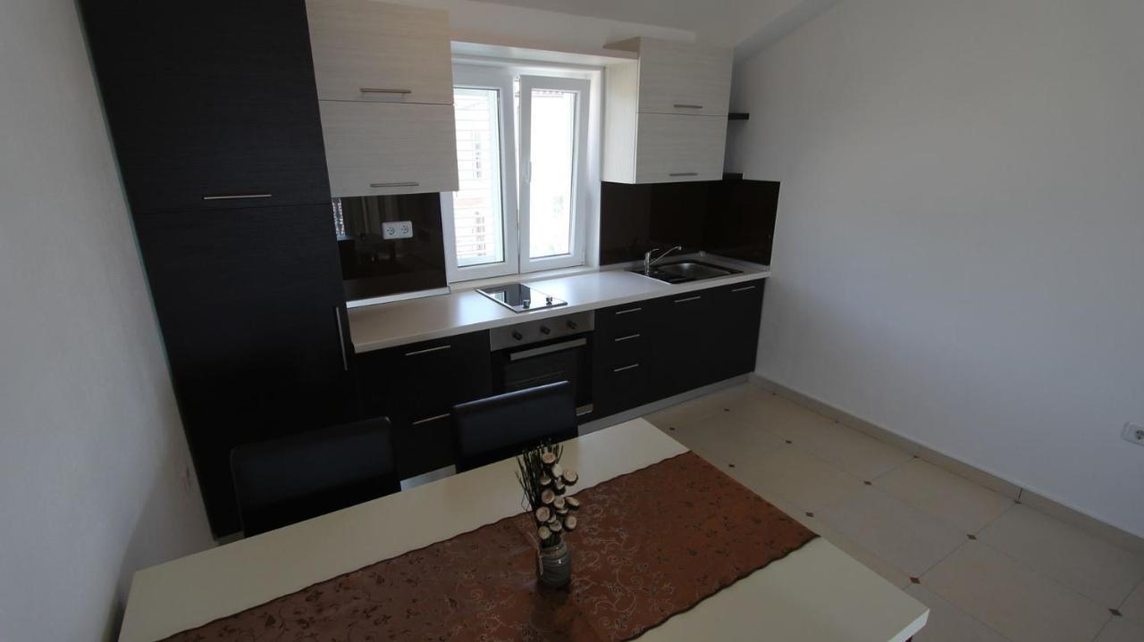 Apartments Jela Sveti Vid-Miholjice 外观 照片
